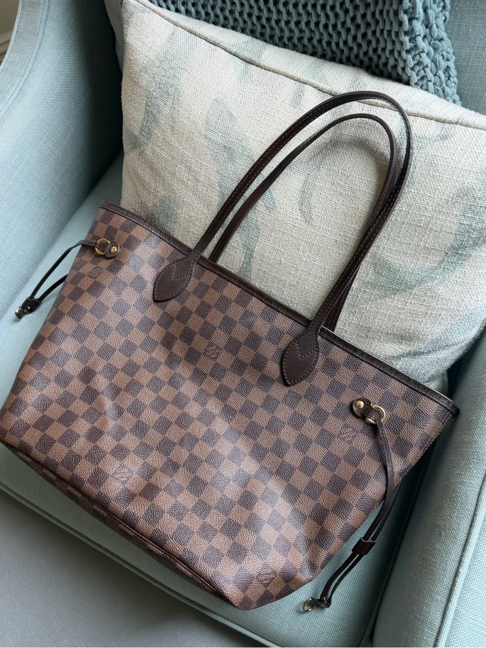 Louis Vuitton Neverfull MM (Damier Ebene with red interior) - Picture 4 of 10